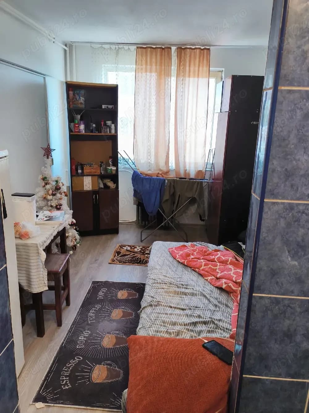 Pers.fizica vand garsoniera