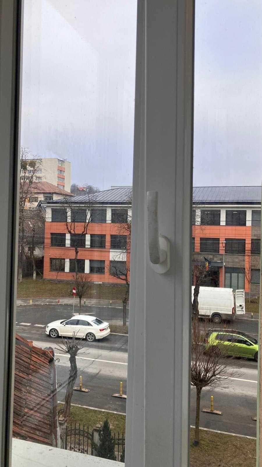 Vând apartament 3 camere in Cluj-Napoca, cart. Grigorescu. - imagine 1