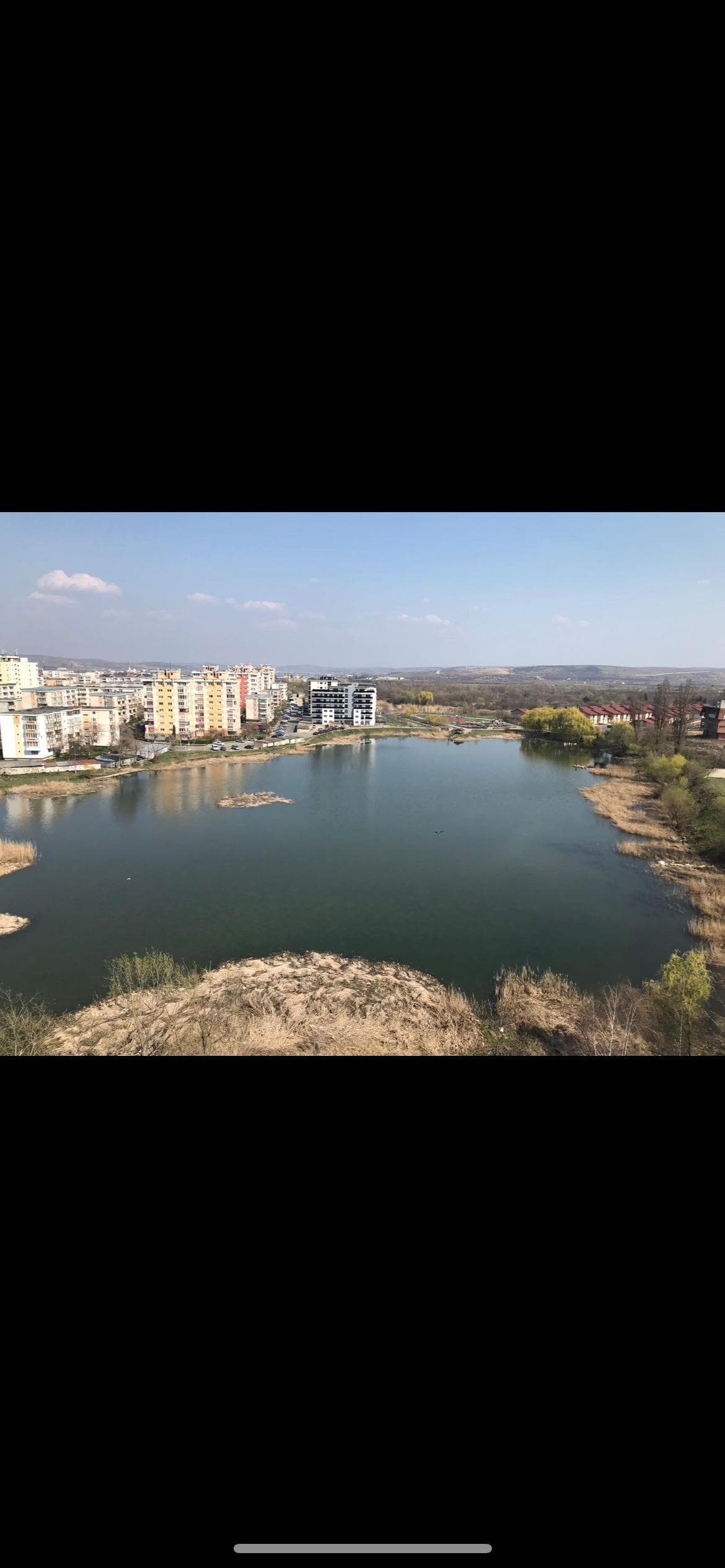 Proprietar 3 camere Park Lake - imagine 1