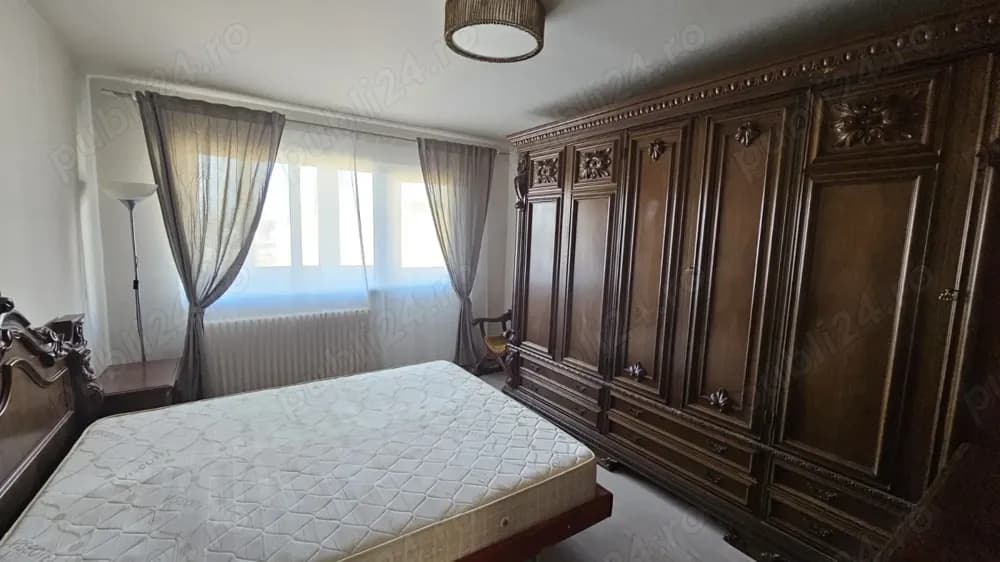 Apt 2 camere decomandate, 2 balcoane, centrala proprie, proaspat renovat, mobilat, utilat 525 euro