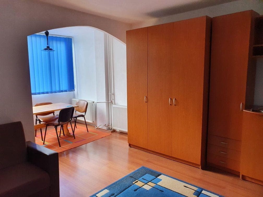 Vand garsoniera str Detunata et 4 - imagine 1