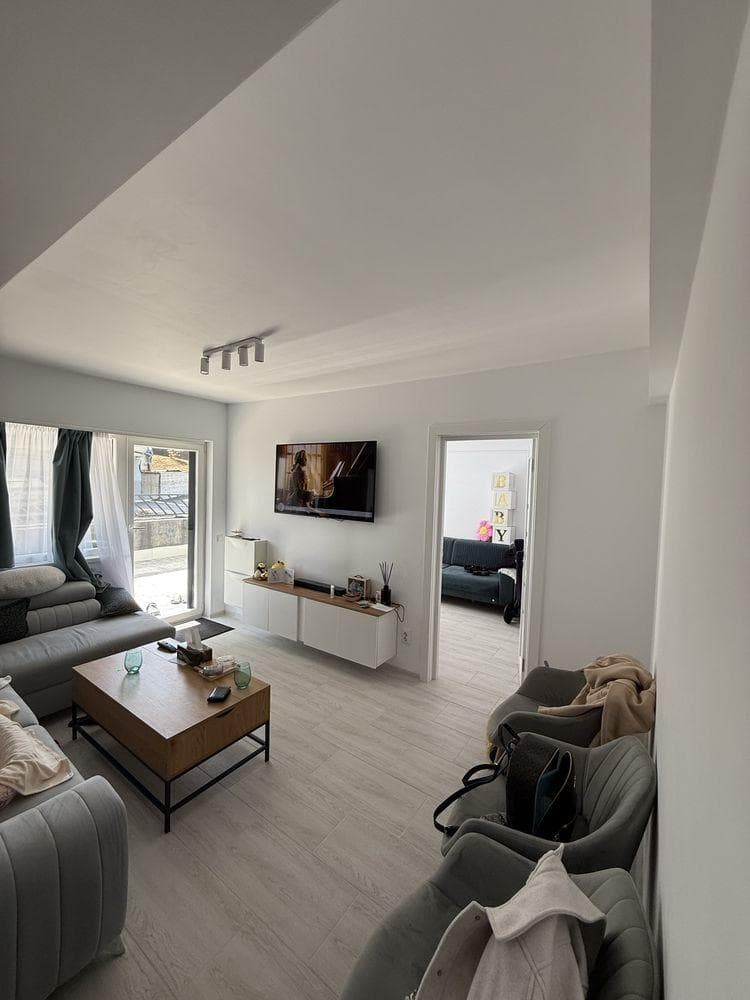 Apartament cu 3 camere si terasa Baciu - imagine 1