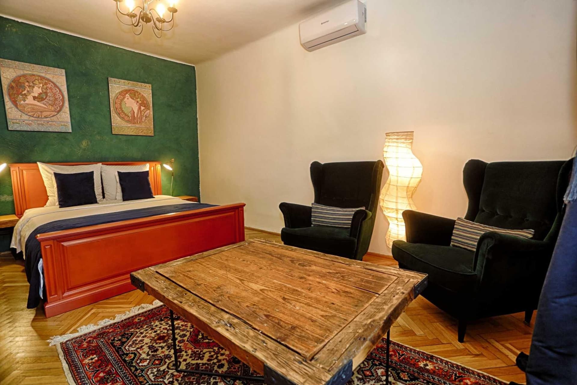 Inchiriez Apartament Ultracentral Piata Unirii nr. 22 - imagine 1