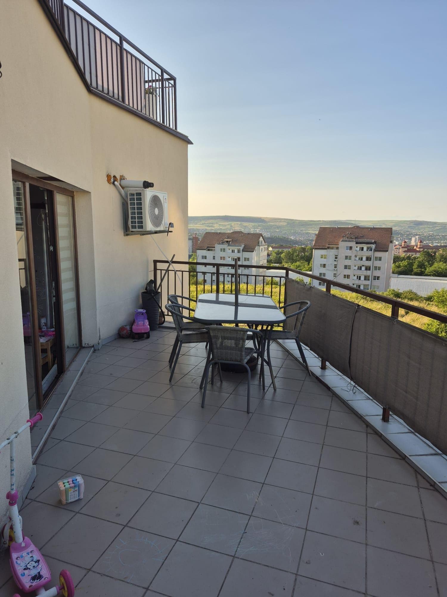 Aparatament 3 camere - imagine 1