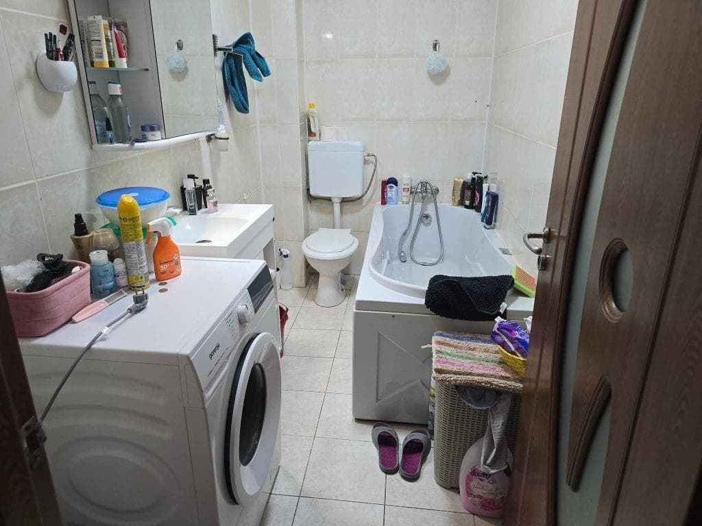 Vând apartament una cameră - imagine 1