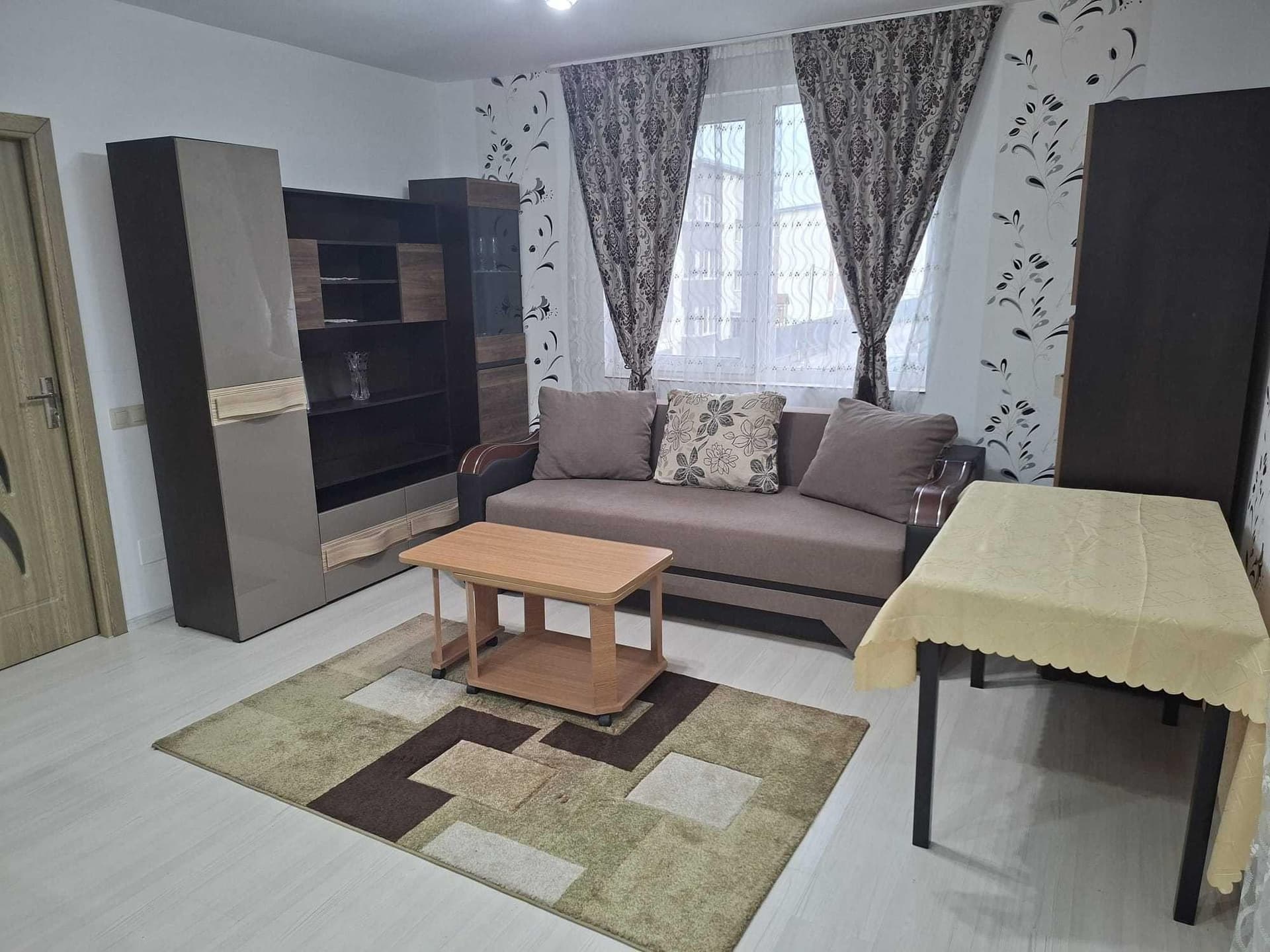 apartament modern, nou, gata de locuit, Floresti, strada Porii - imagine 1