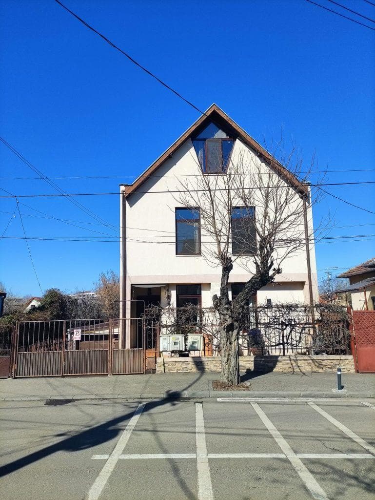 Vand/Inchiriez casă familială - imagine 1