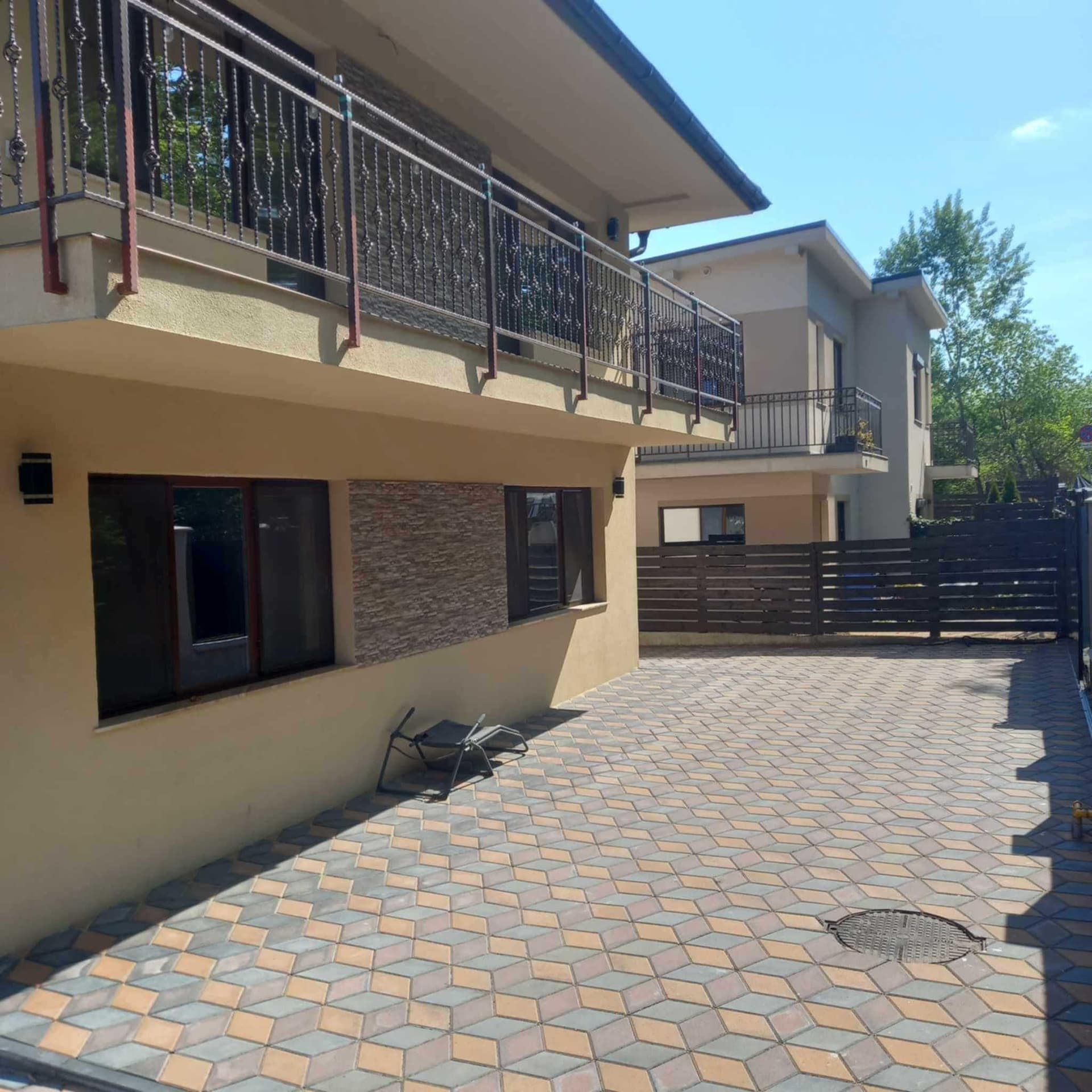 Inchiriez sau vand duplex Manastur - imagine 1