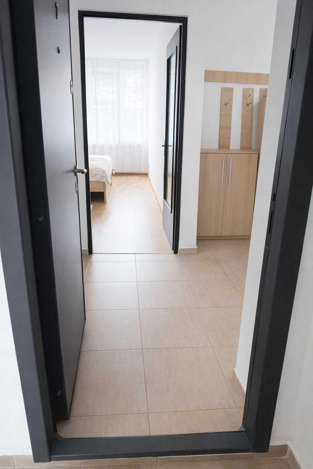 Apartament 3 Camere Zona Petrom Baciu - imagine 1