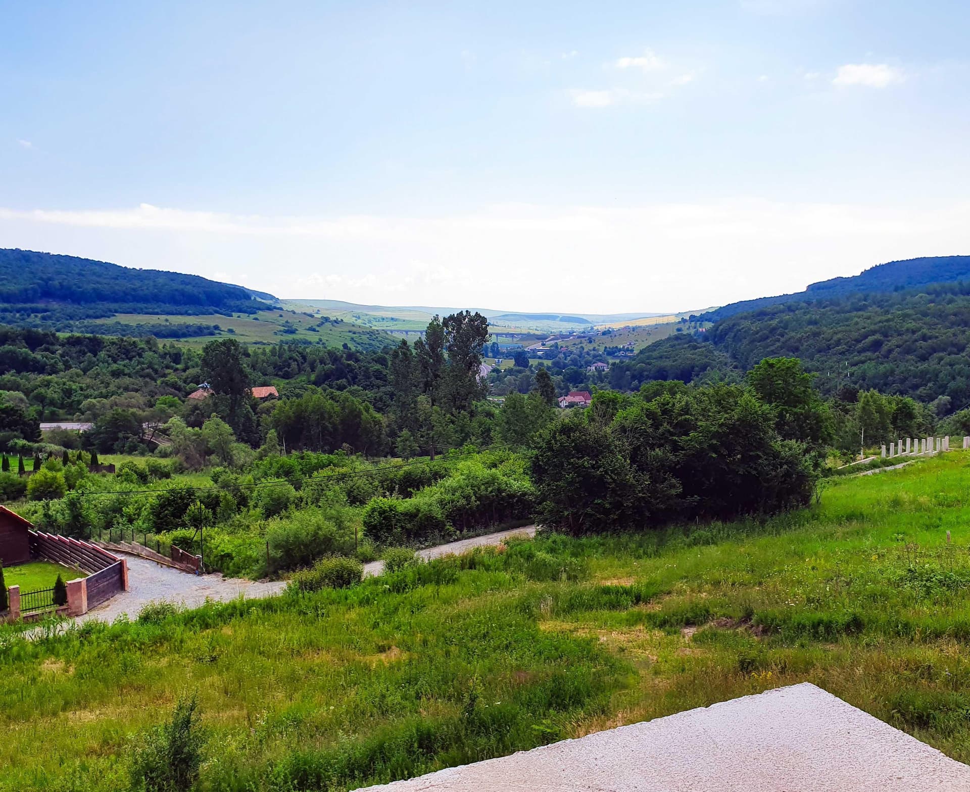 Proprietar vând Casă Feleacu, Valea Căpriorii,poziție premium. T 800mp - imagine 1