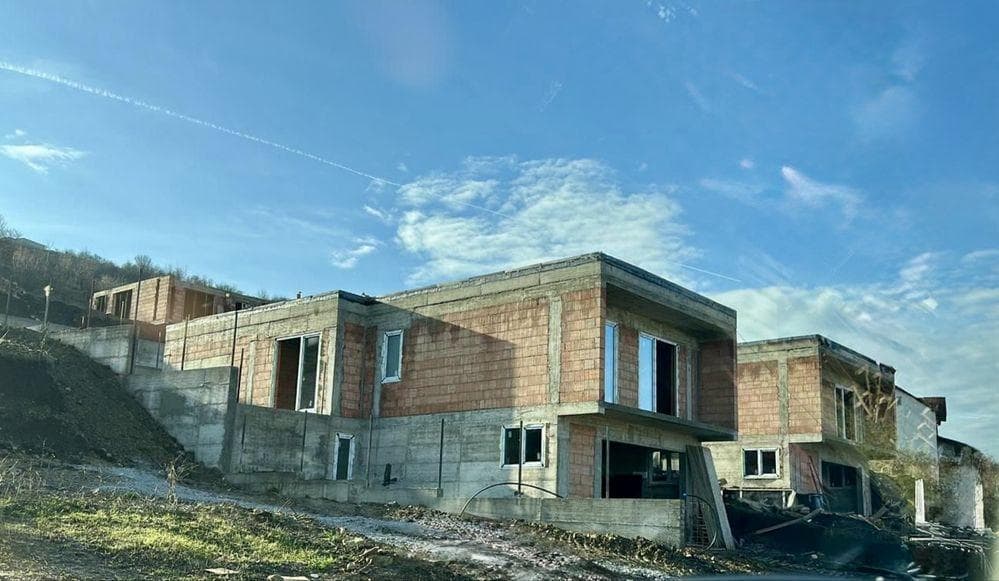 Vand casa Dezmir - zona Planoarelor - imagine 1