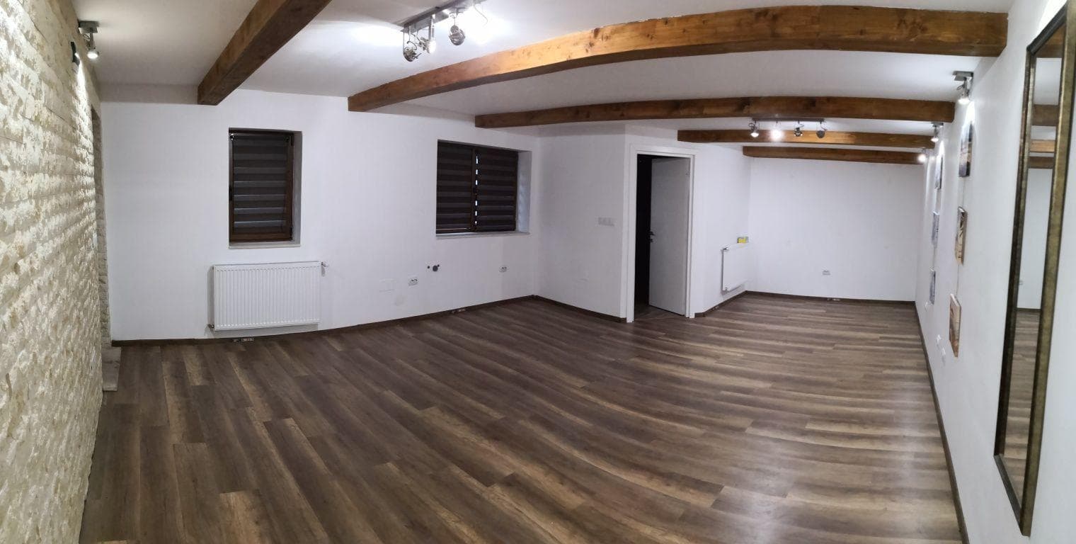 Închiriez spațiu 40mp - imagine 1