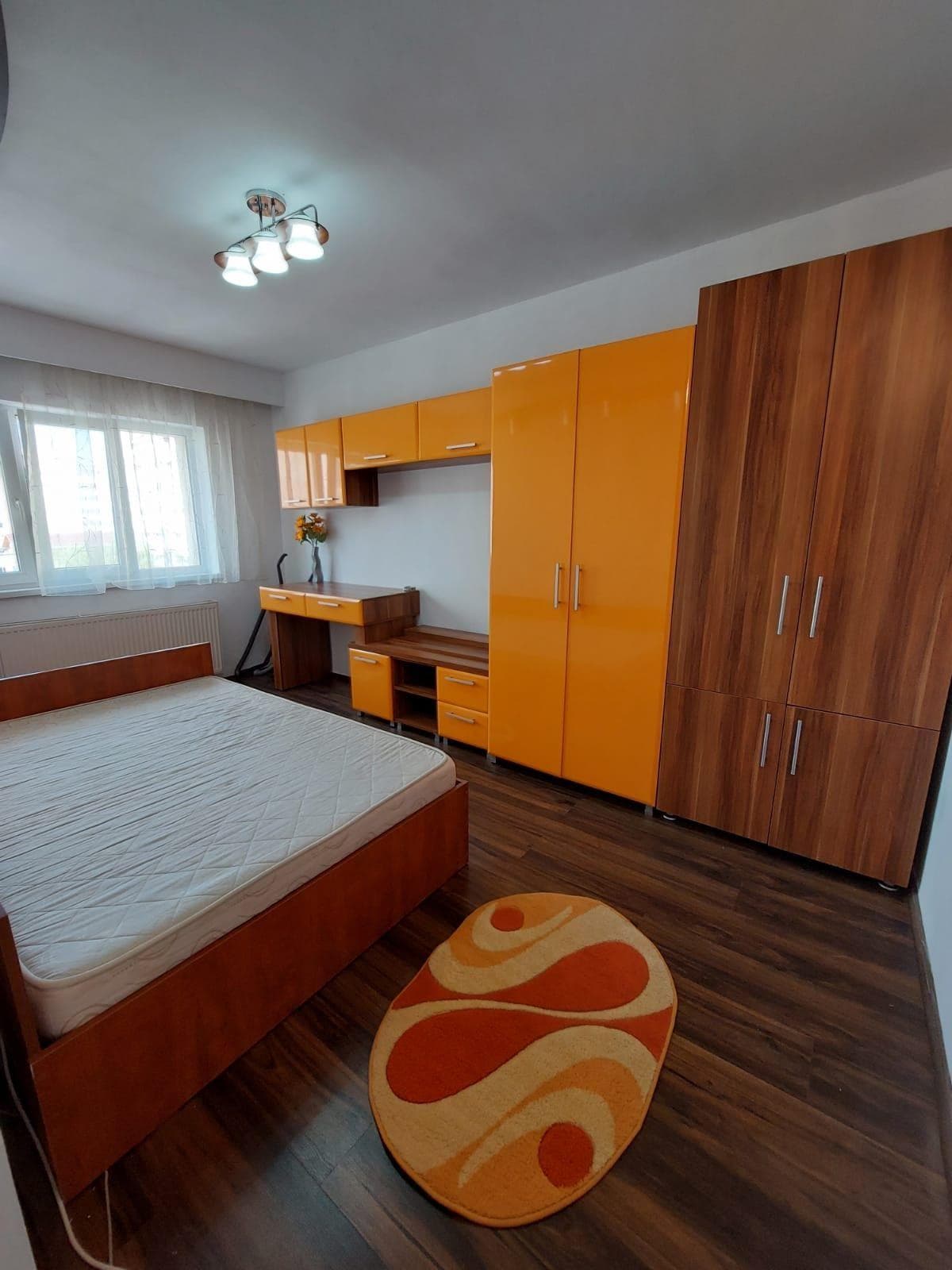 Inchiriez garsoniera, 20 mp, str. Bucegi, cartier Manastur, 300 euro - imagine 1