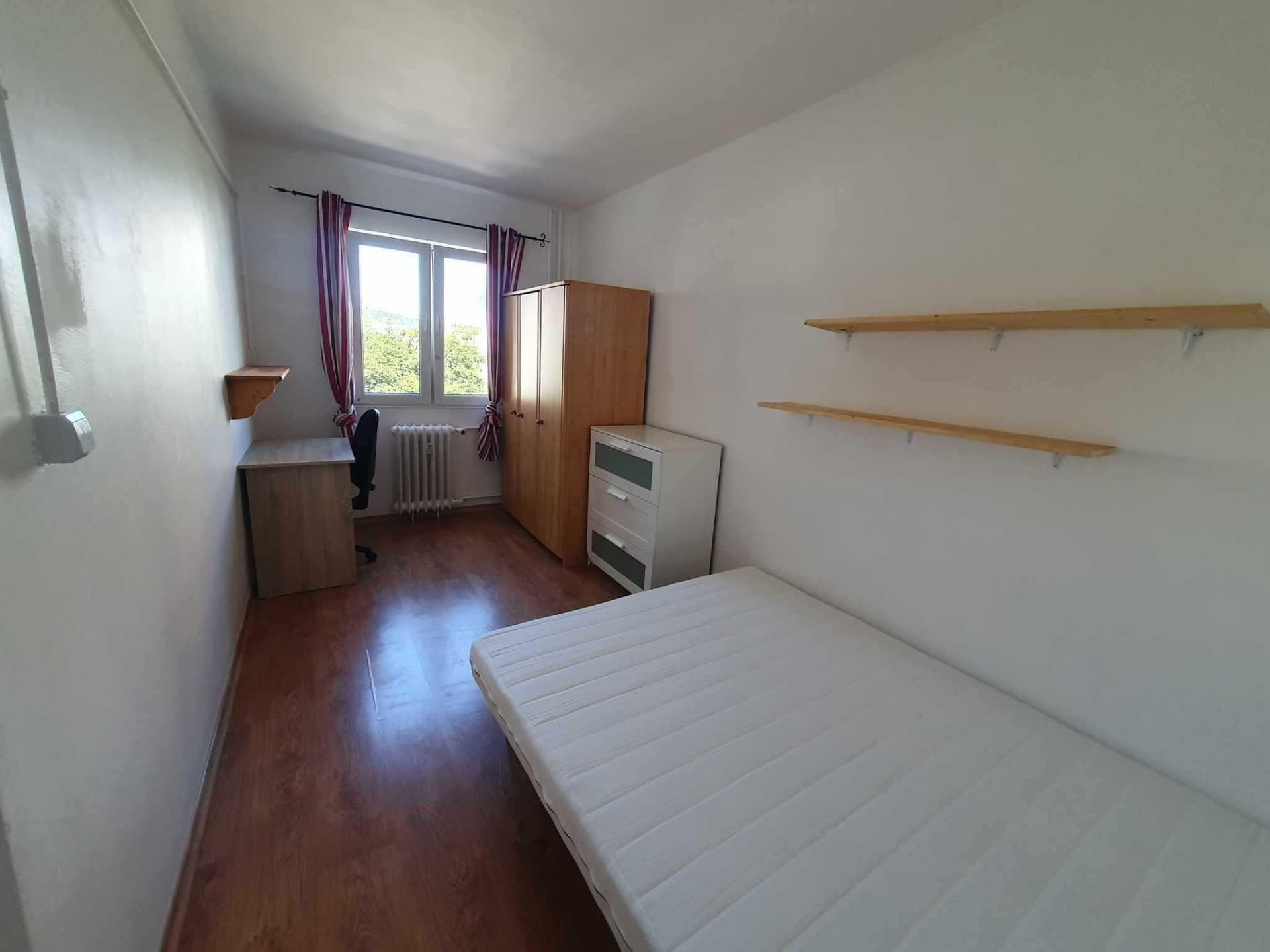 Camera libera - Manastur, Minerva - imagine 1