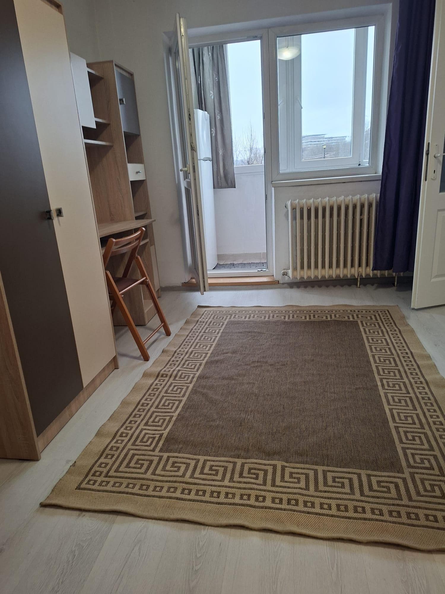 Garsoniera Grigorescu cu loc de parcare - imagine 1