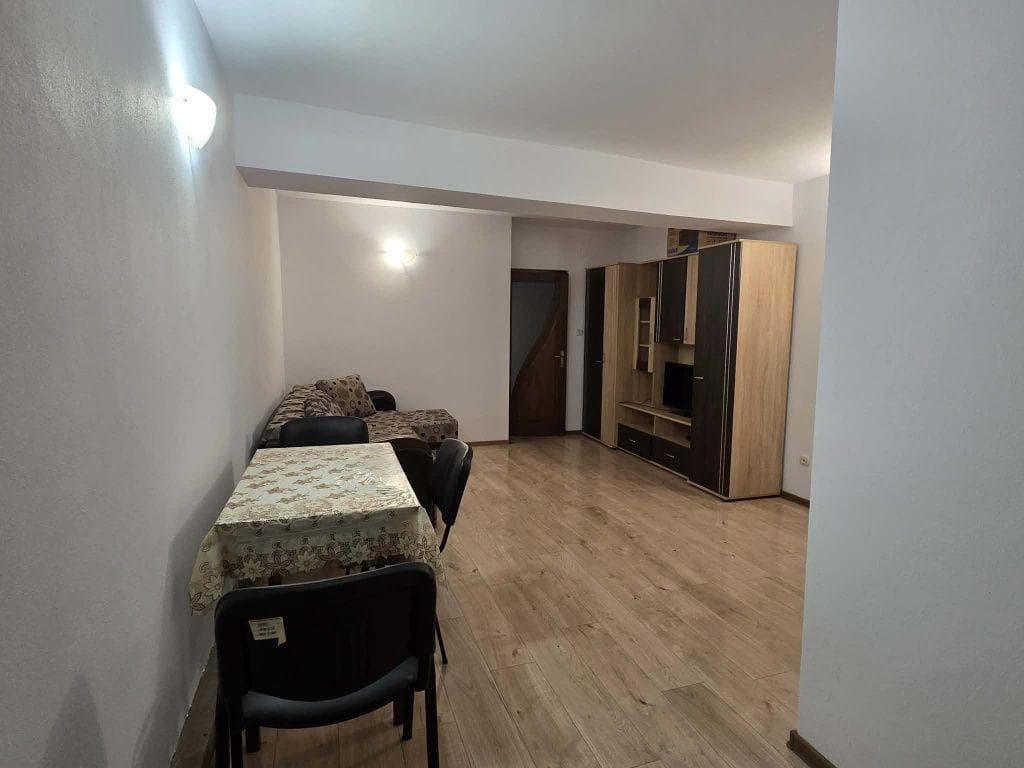 Garsoniera pt inchiriere - imagine 1