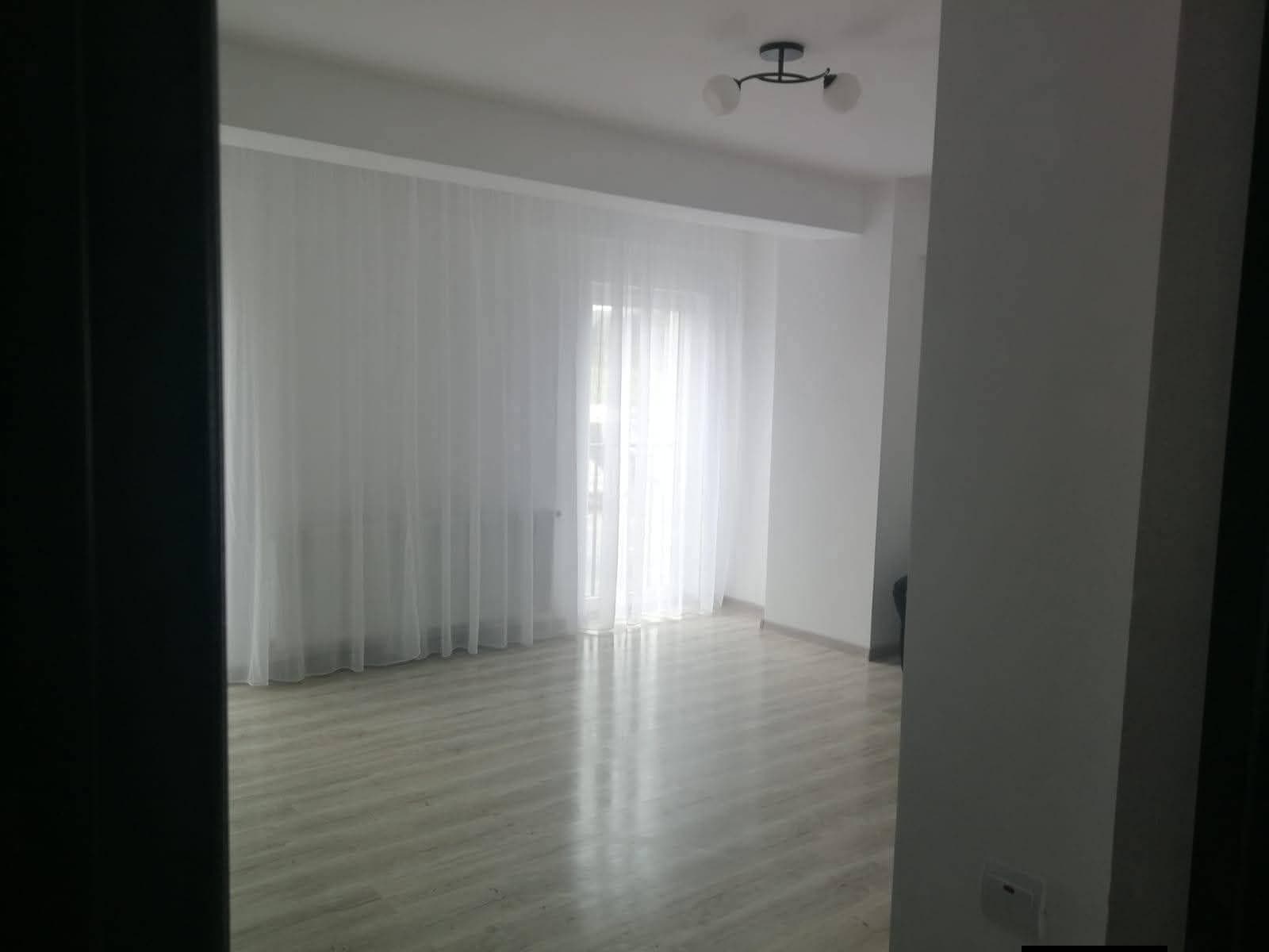 Apartament Floresti