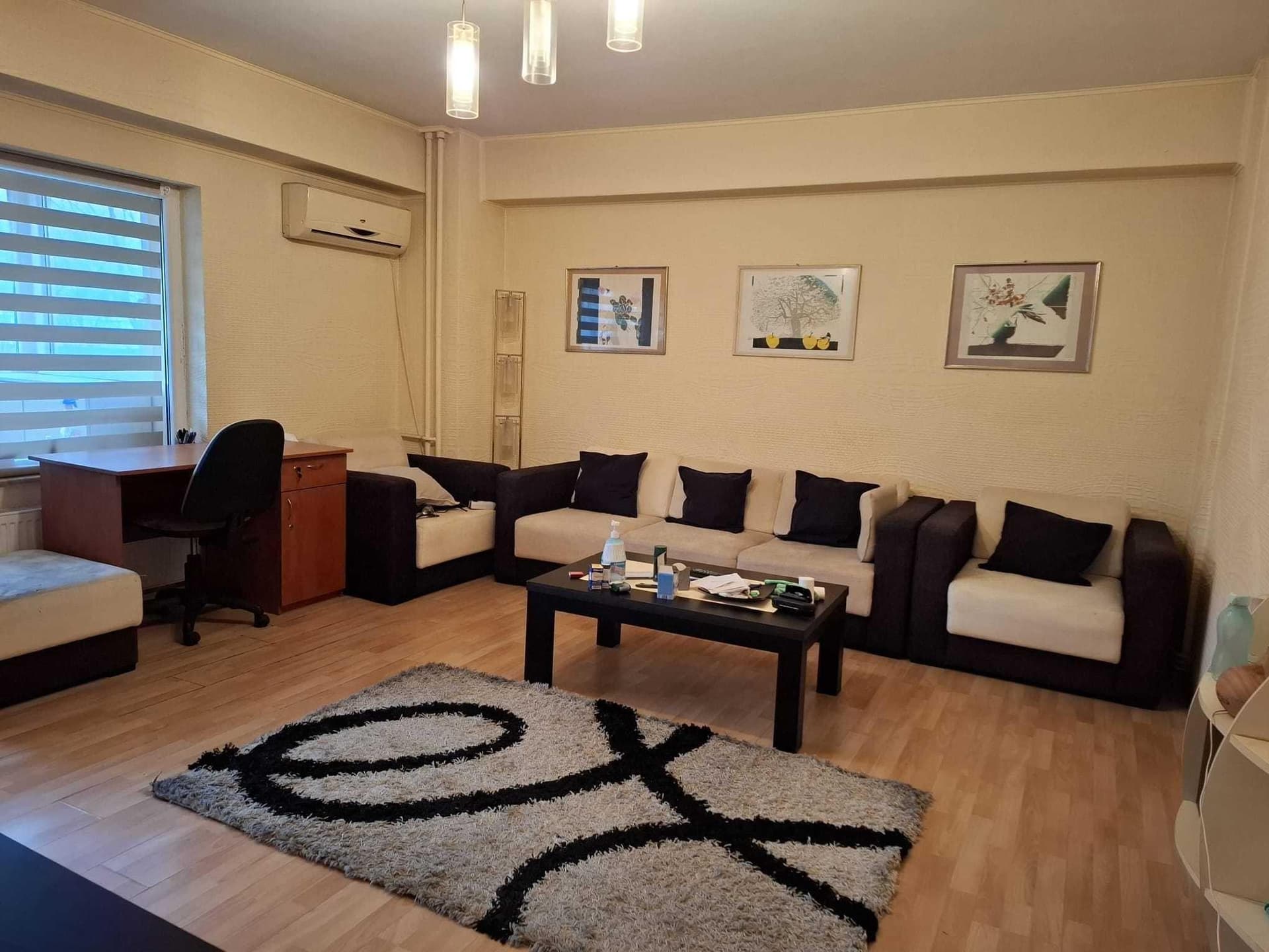 Dau in chirie apartament 2 camere, Str. Lunii-Zorilor, garaj inclus - imagine 1
