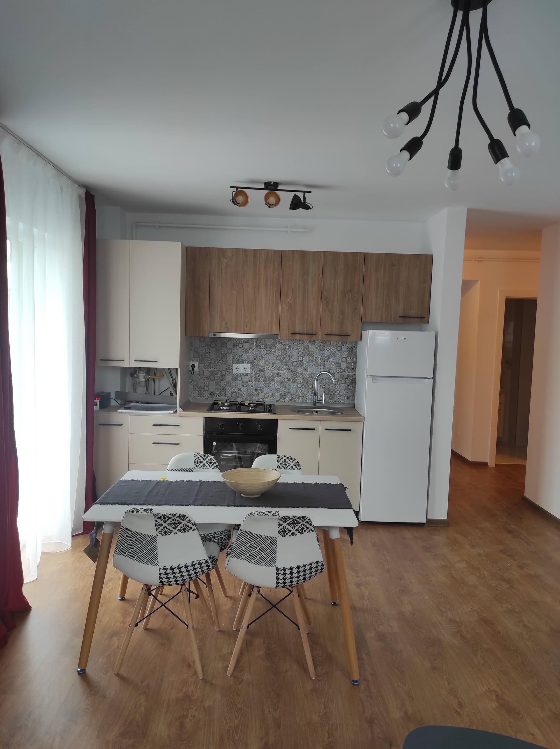 Apartament spre închiriere - imagine 1