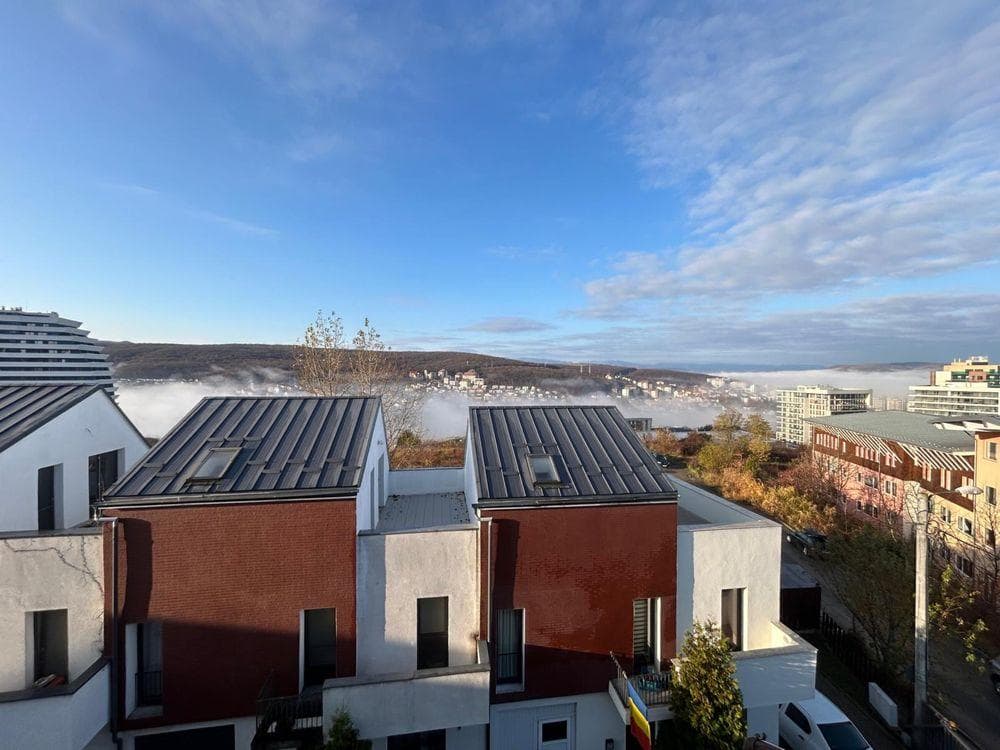 Inchiriez Apartament in Zorilor, parcare, zona de case, curte - imagine 1