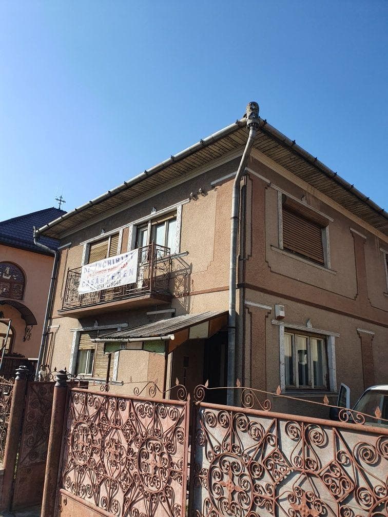 Inchirez casa cu etaj - imagine 1