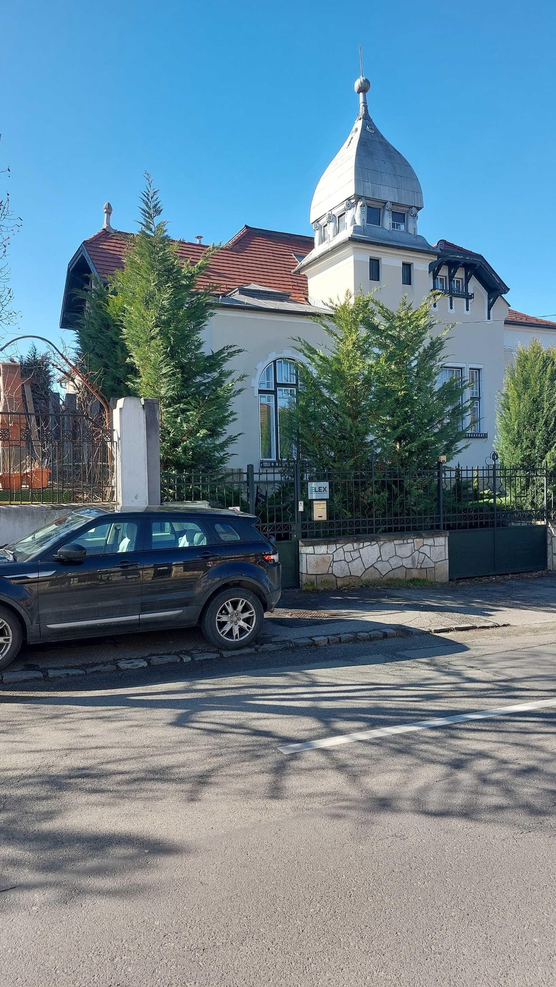 Apartament în vilă, Andrei Muresanu,  185 mp cu terasă și grădină - imagine 1