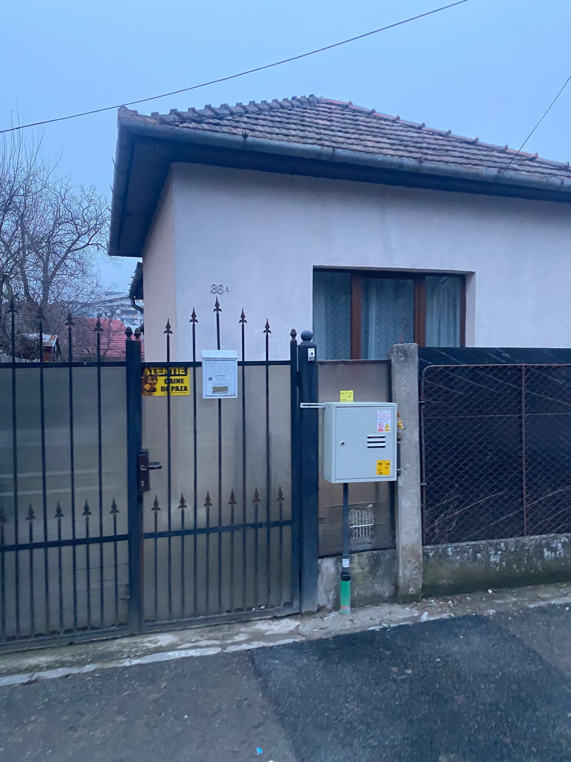 casa particulara singur in curte -3 cam +grad (apr de gara )-800 EURO - imagine 1