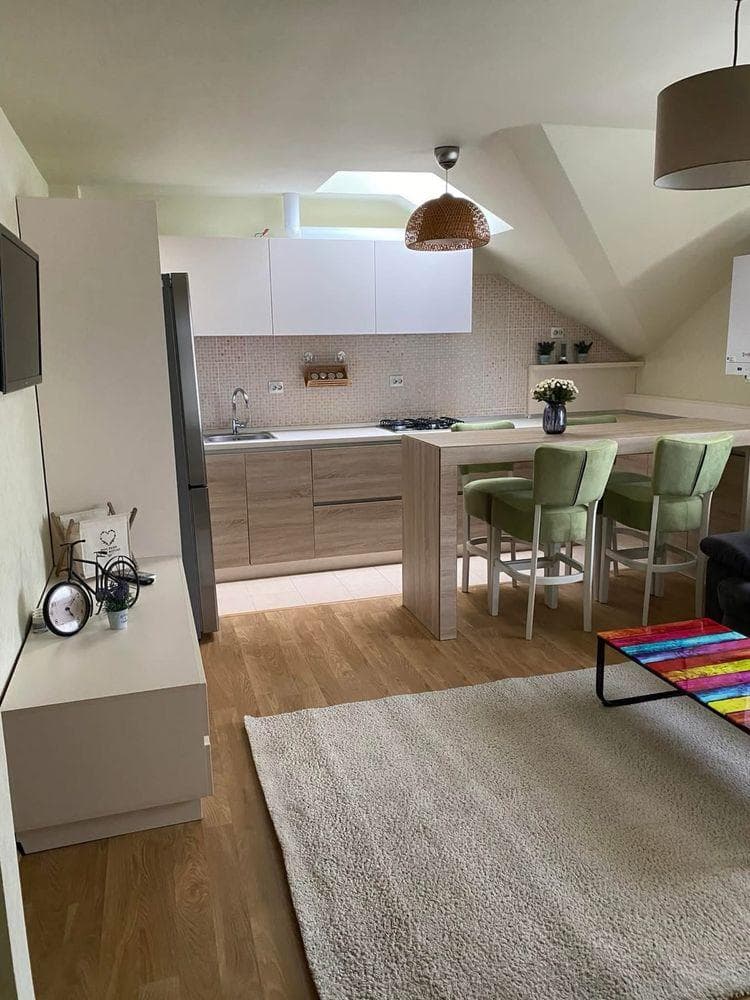 Apartament de inchiriat cu 2 camere+ living - imagine 1