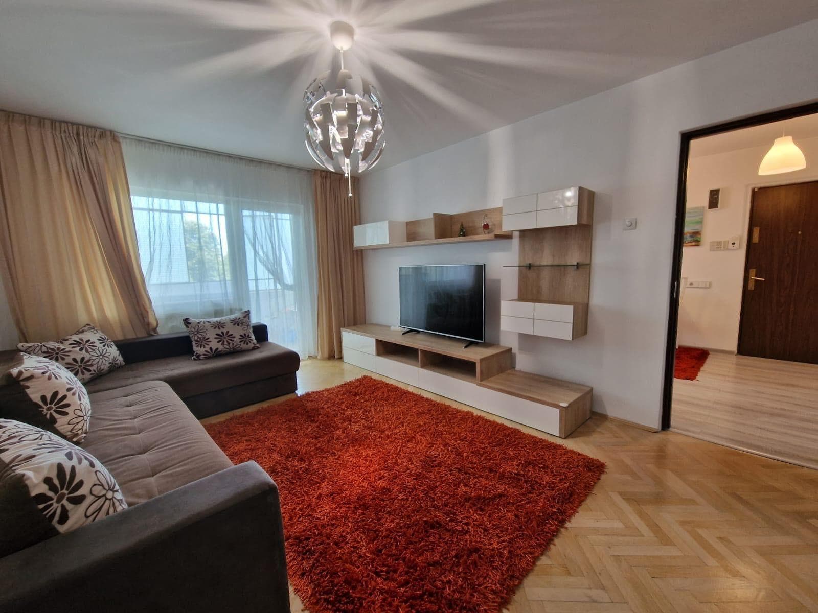 Inchiriez apartament 3 camere decomandate si loc parcare Zorilor Cluj - imagine 1