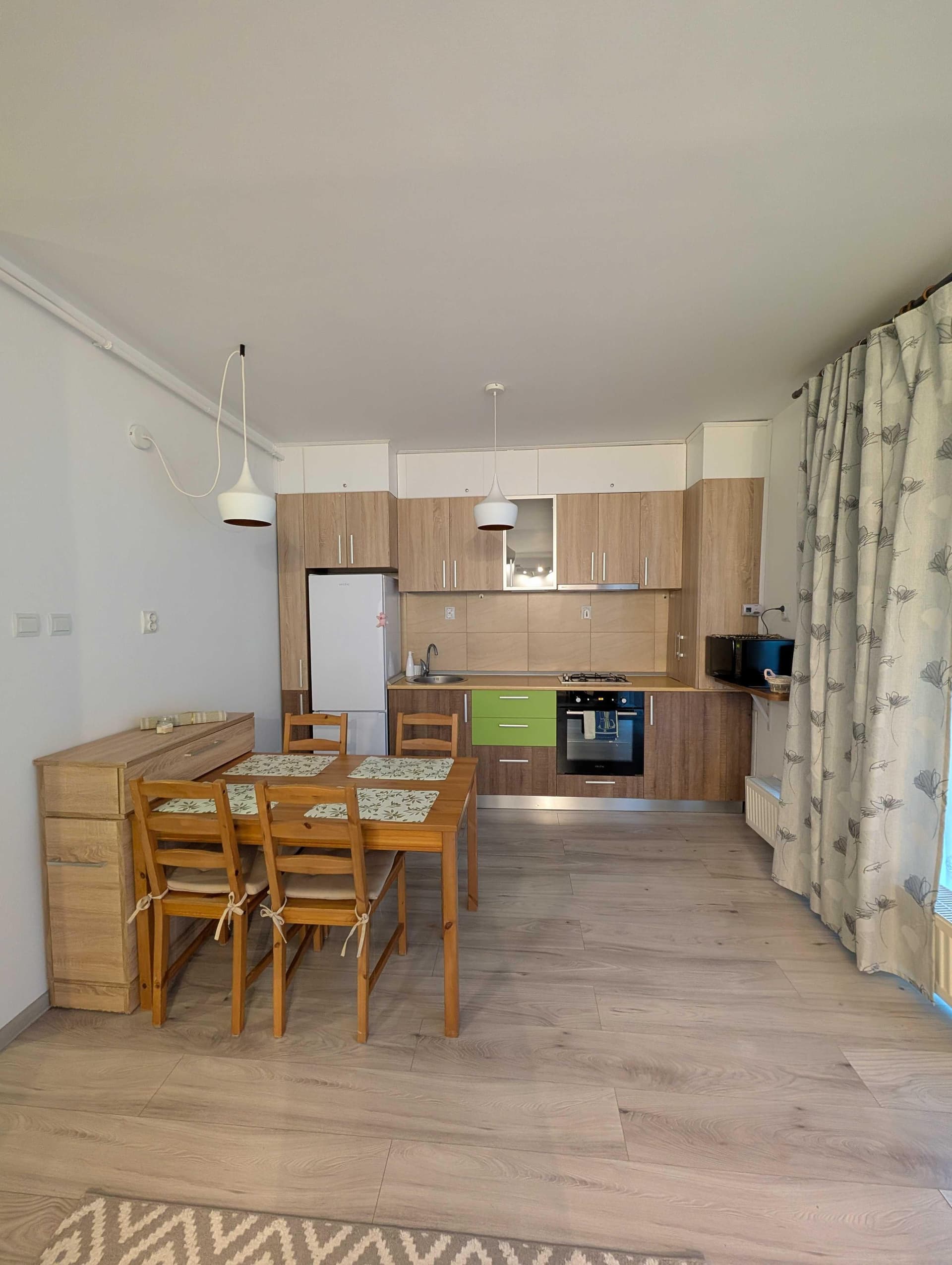 Chirie Apartament cu 1 camera zona Poligon Floresti (parcare inclusa) - imagine 1