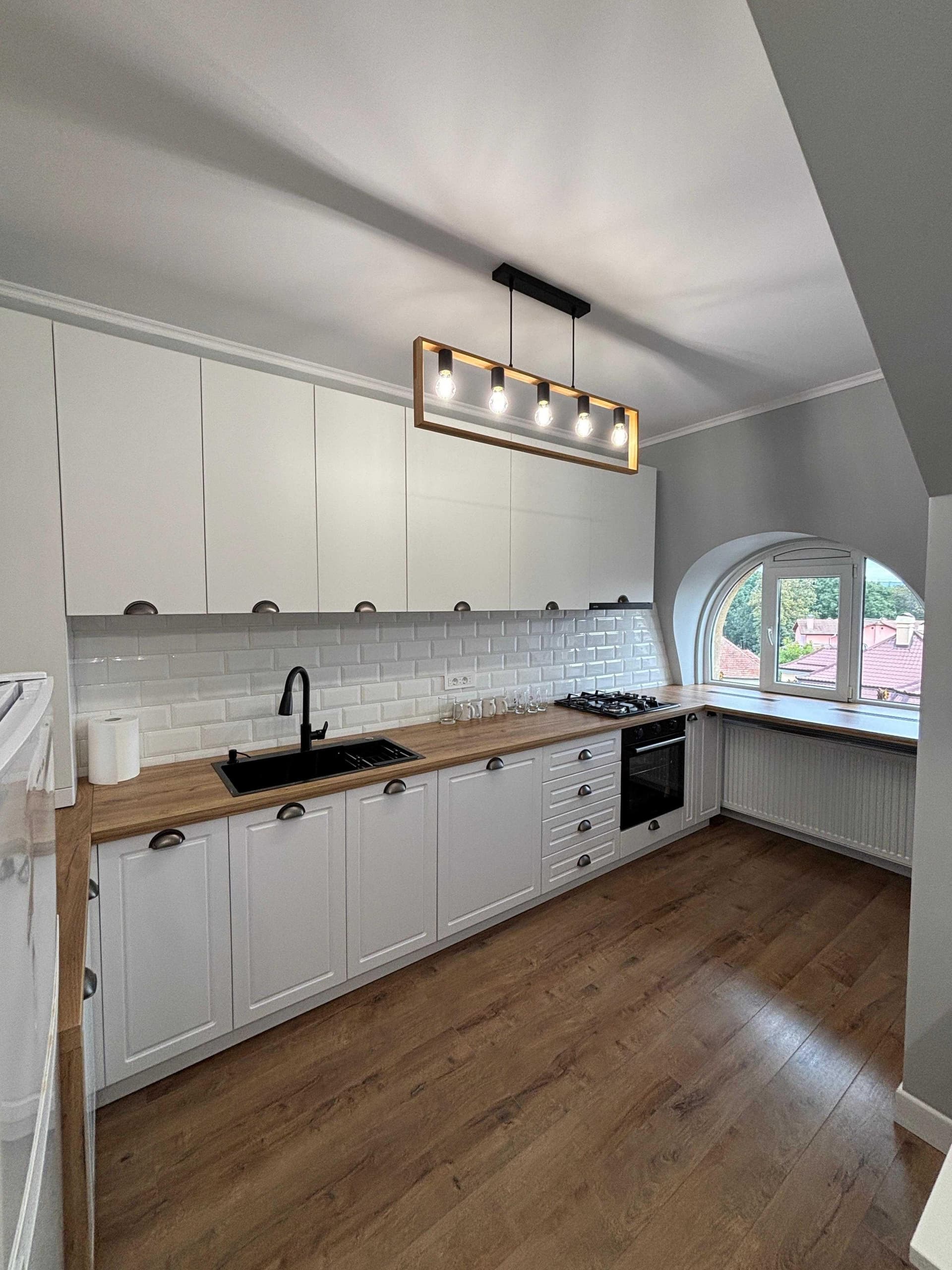 Apartament 2 camere Gruia, 56 mp, complet mobilat – 198.000 € - imagine 1