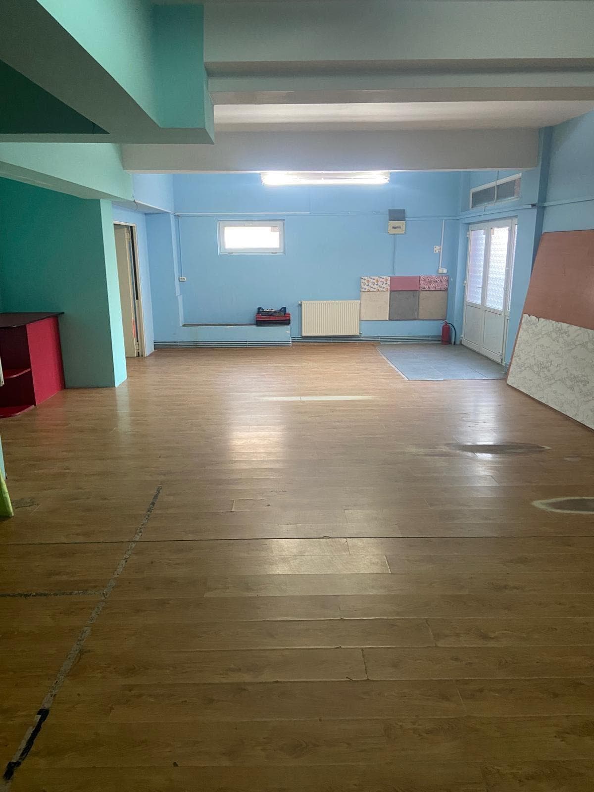 Închiriez spațiu comercial - imagine 1