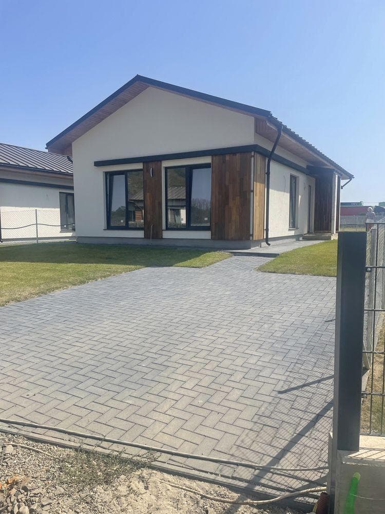 Vand casa Sub-Coasta (in spate la OMV) - imagine 1