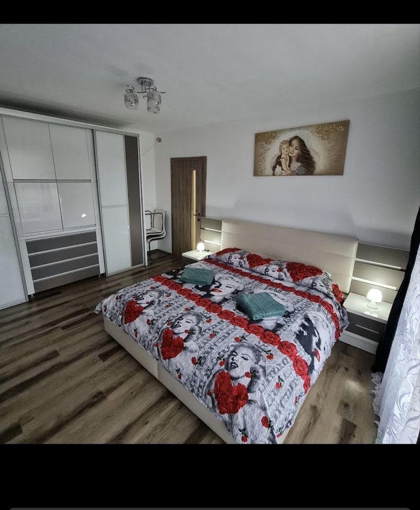 Vand apartament 2 camere - imagine 1