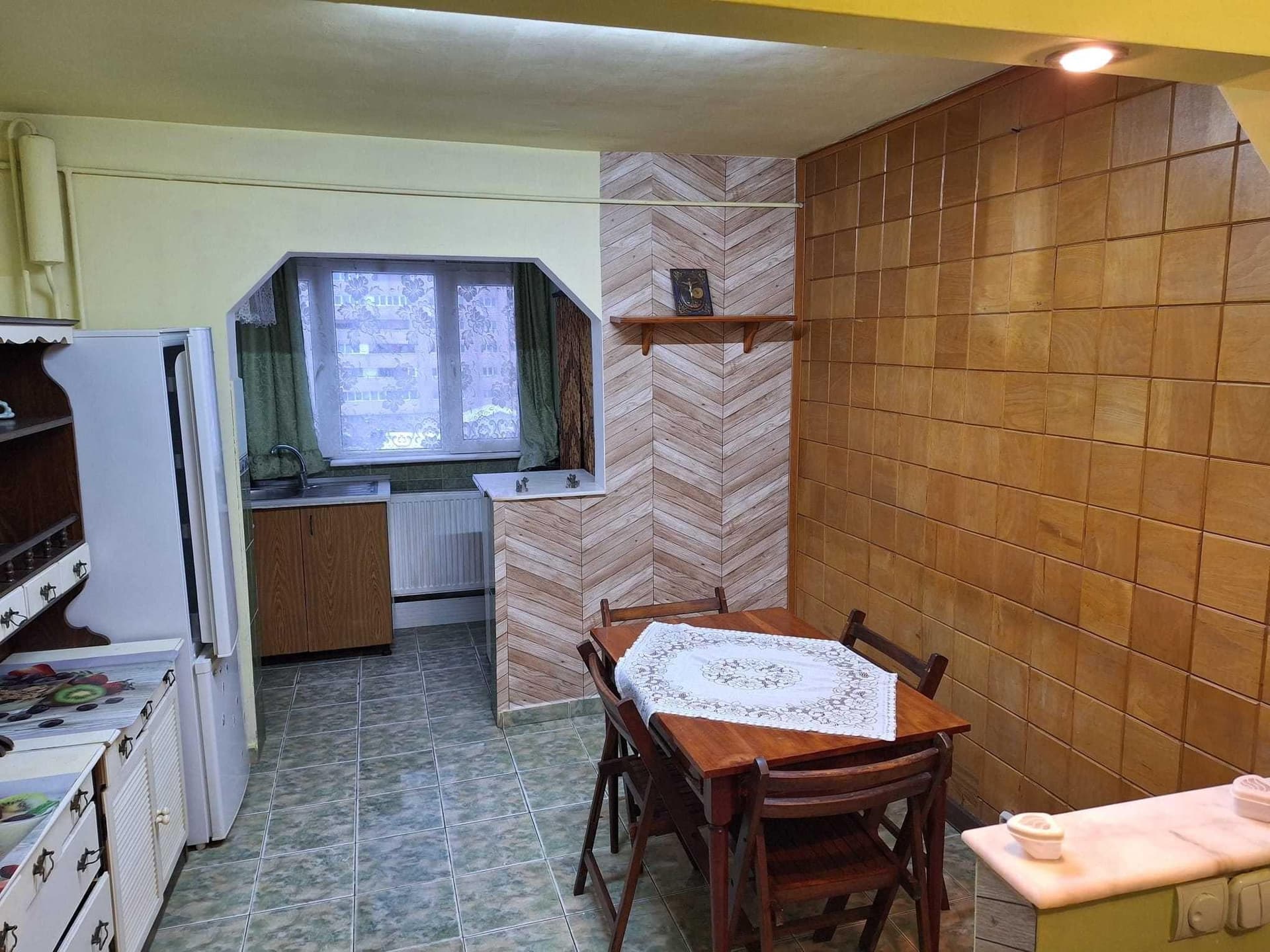De închiriat apartament 2 camere, decomandat, Marasti. - imagine 1