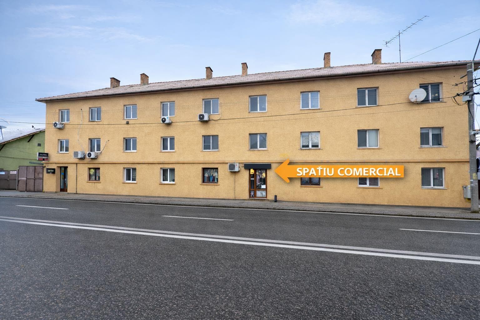 Oportunitate Investiție: Spațiu Comercial cu Vad , Zona Farmec Marasti - imagine 1