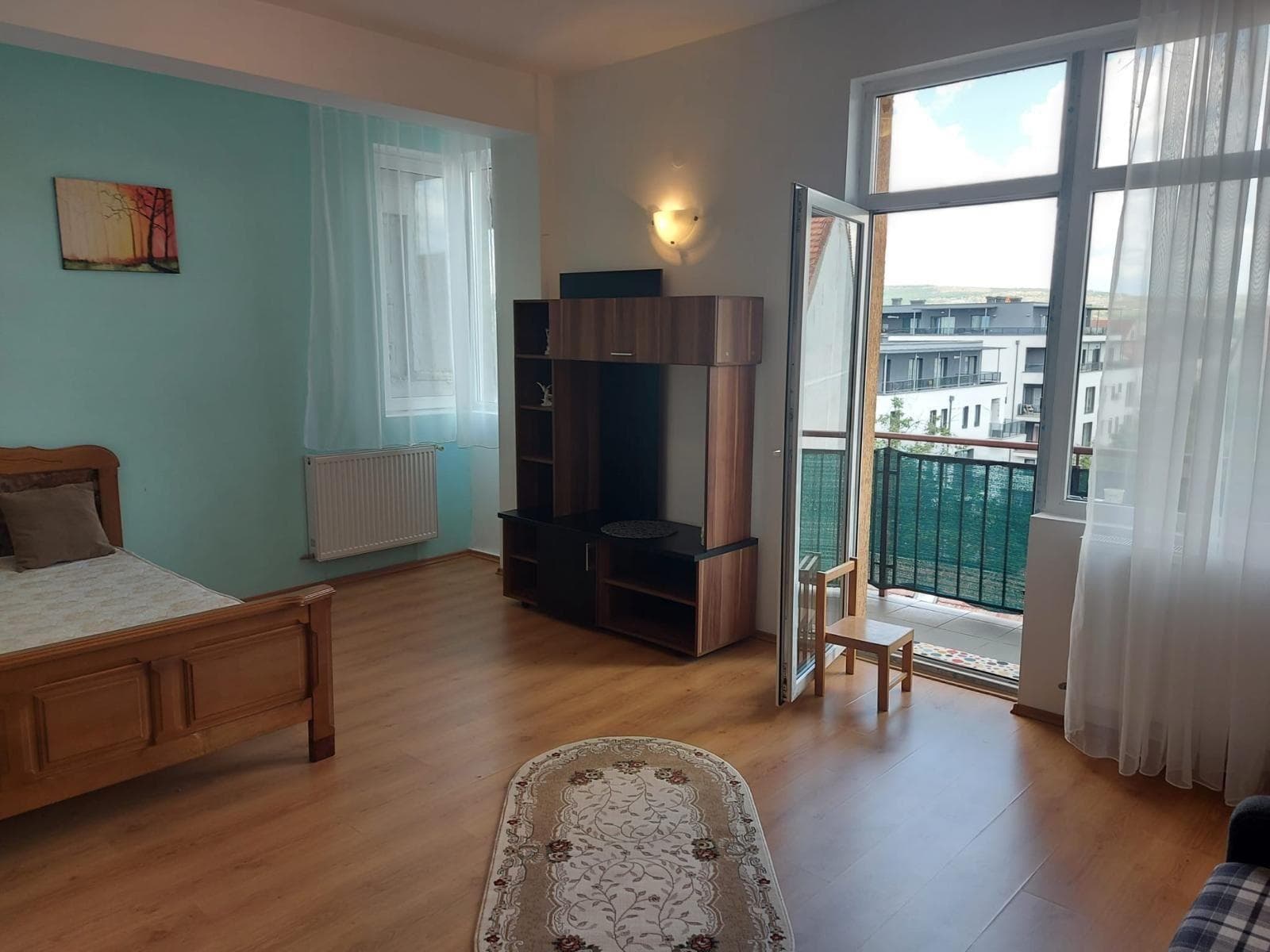 Vand apartament cu o cameră - imagine 2