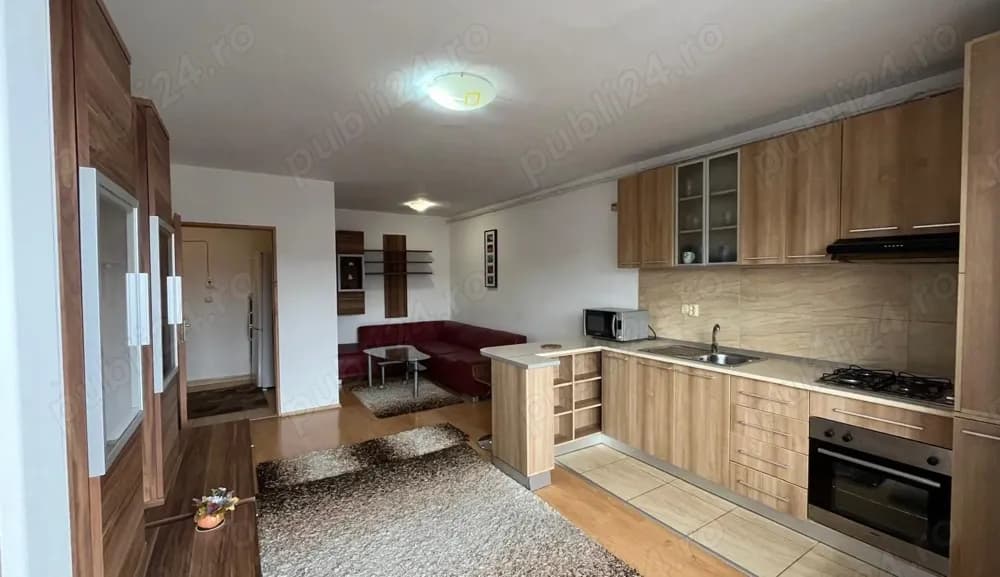 Persoana fizica vând apt 2 camere in Baciu, orientare sudica(vedere spre pădurea Hoia), consum redus