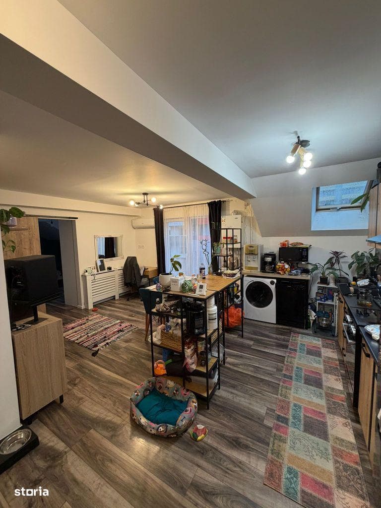 vand apartament 3 camere + garaj + boxa zona baciu regal - imagine 1