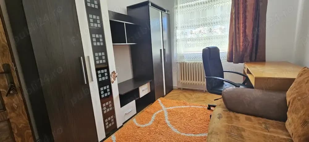 Inchiriez Apartament 3 camere in Zorilor