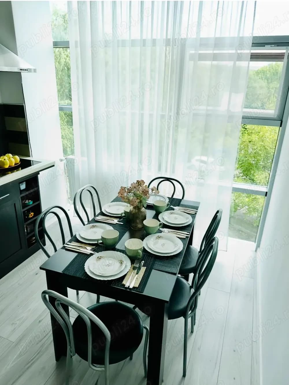 Persoan  fizica Închiriez  apartament 3 dormitoare