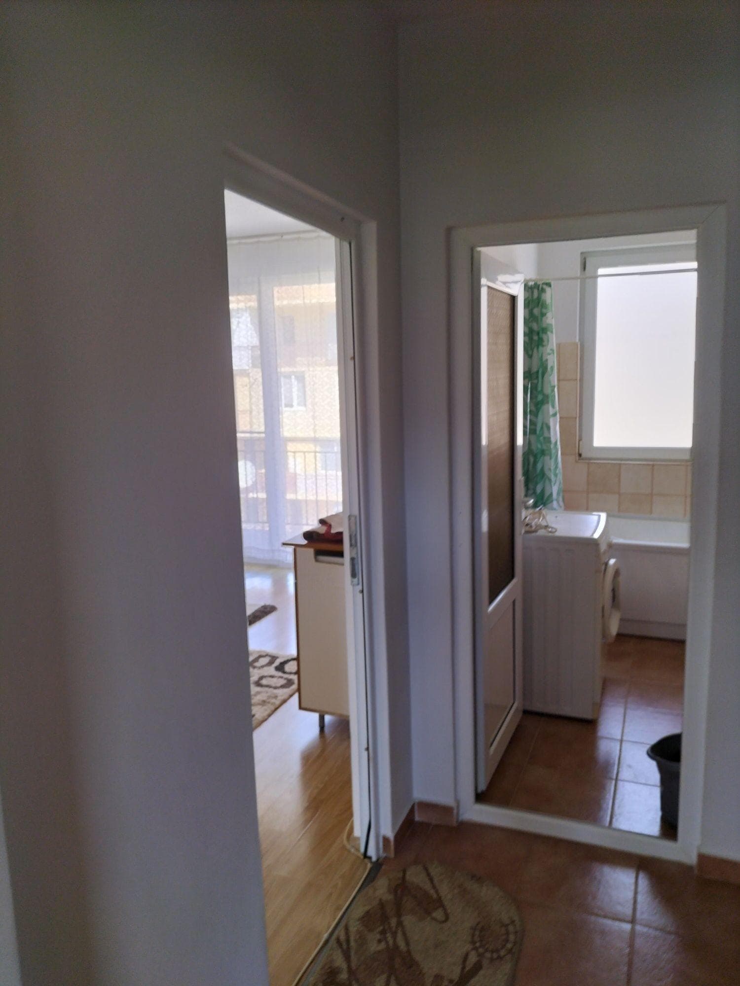 Vand apartament situat in Floresti - imagine 1